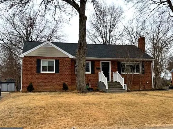 3404 Haven Pl, Falls Church, VA 22041