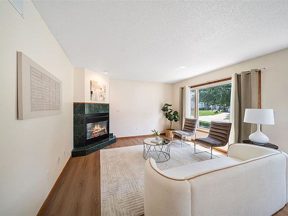5th image of 502 Plum St