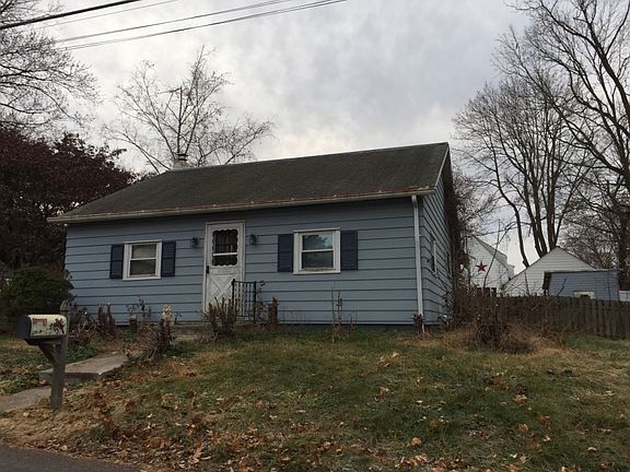 3rd image of 17 Lafayette Ave