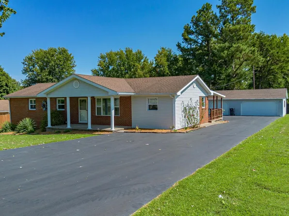 204 Summit Dr, Marion, KY 42064