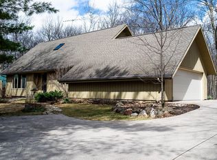 3624 Park Ln, Neenah, WI 54956