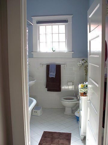 Hall Bath - clawfoot tub