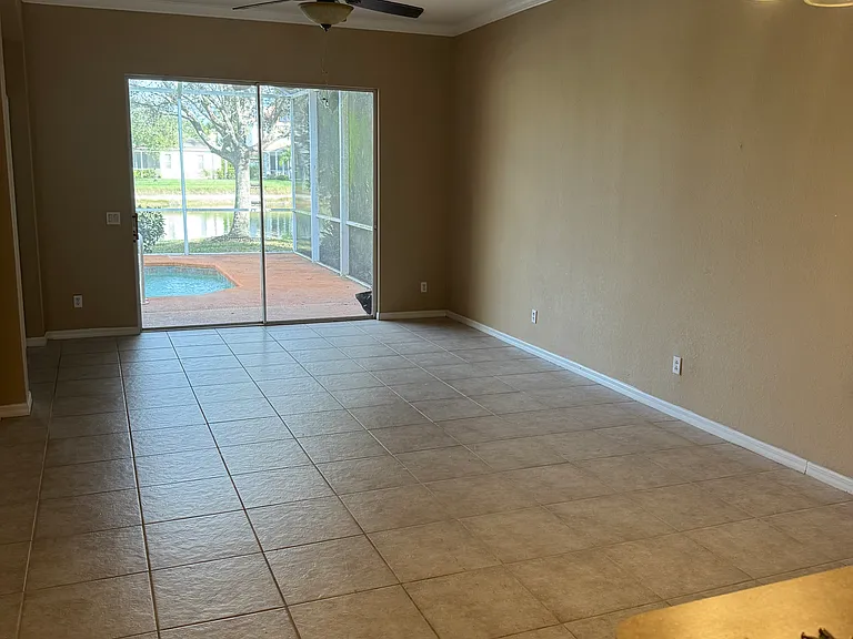 2693 Sunset Lake Dr — Photo 6