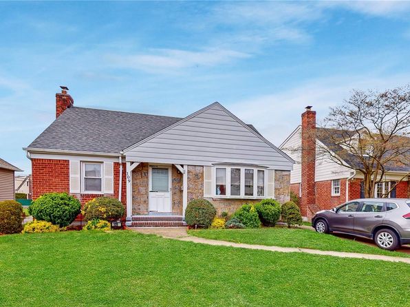 North New Hyde Park Real Estate North New Hyde Park New Hyde Park Homes For Sale Zillow