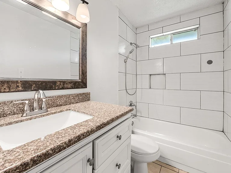 7018 Stoney River Dr — Photo 14