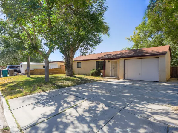1109 W Lumber St, Lancaster, CA 93534