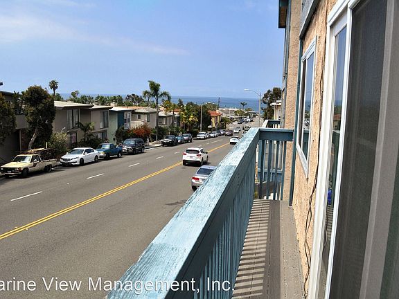 2nd image of 637 Manhattan Beach Blvd #A