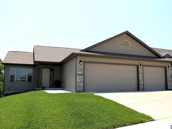 4321 W Rebecca Ln, Lincoln, NE 68528
