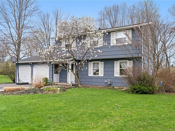 2nd image of 755 Tanya Cir
