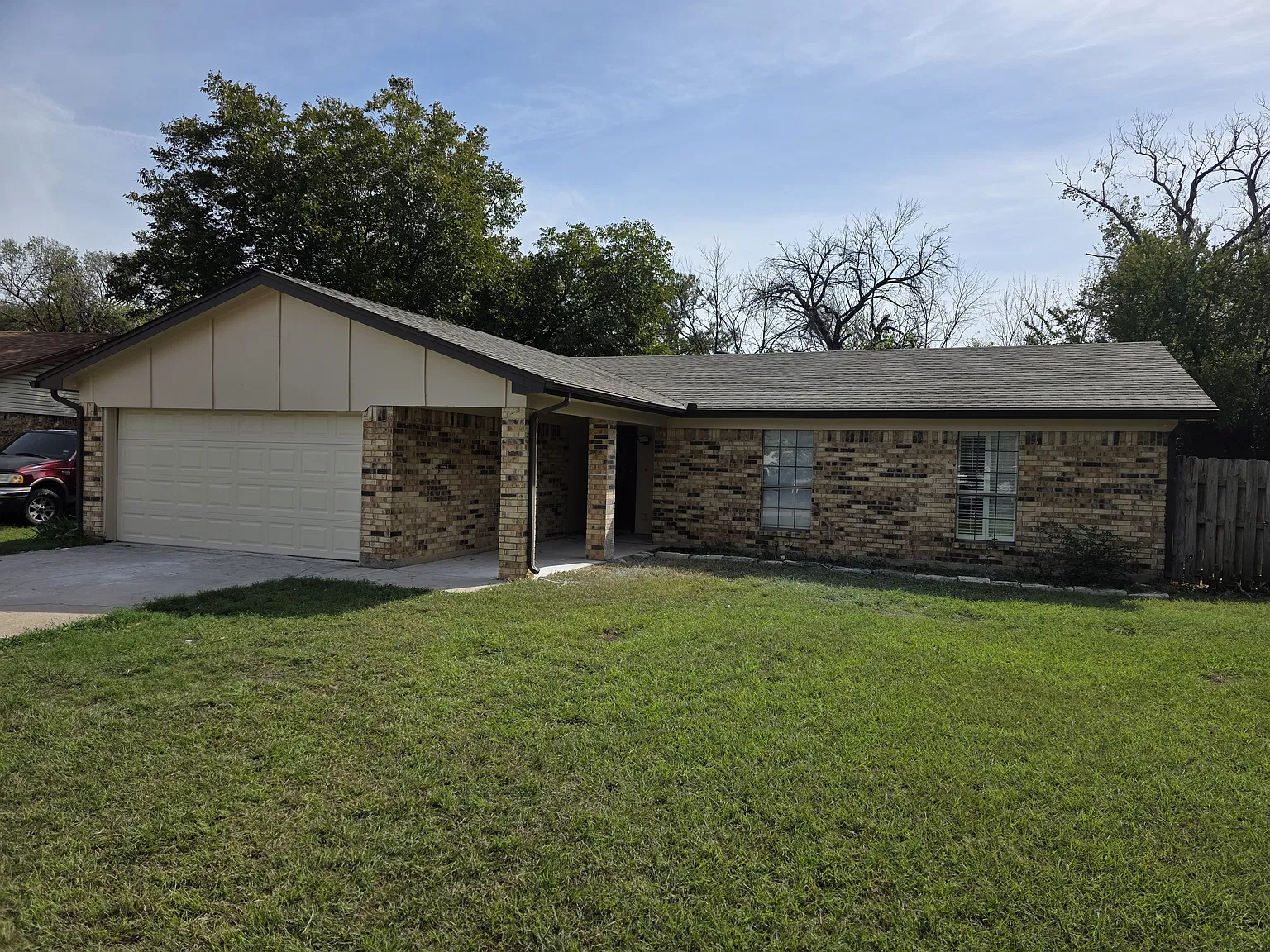 3 bed, 1434 sqft, $1,900 — Photo 1