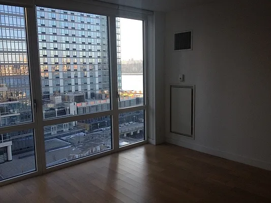 Rented by Nest Seekers International | media 7