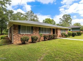 1006 N Pine Knoll Dr, Macon, GA