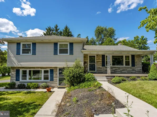4107 Trowbridge Rd, York, PA 17402