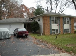 9228 Rockefeller Ln, Springfield, VA 22153