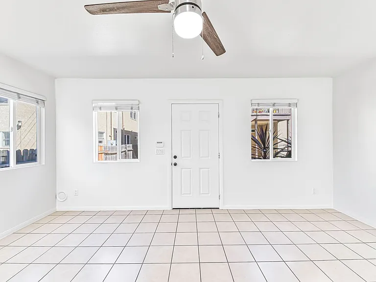 319 Hermosa Ave — Photo 2