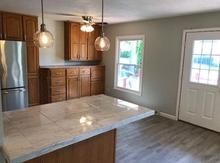 231 Cherry Hill Rd SW, Cedar Rapids, IA 52404