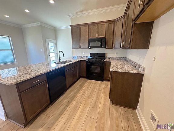 5th image of 62785 Capella Ct