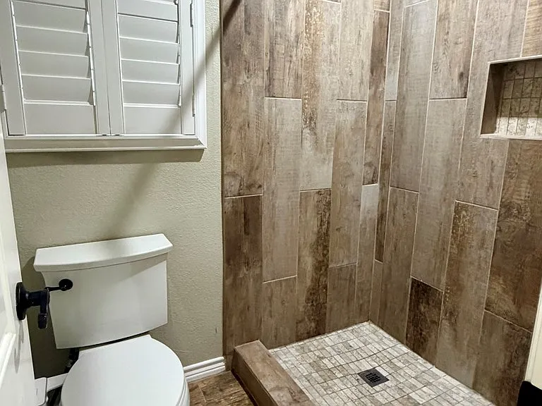 8814 Holiday Dr — Photo 10