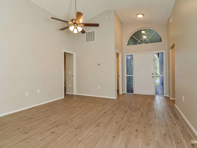 1045 Brielle Ave — Photo 5