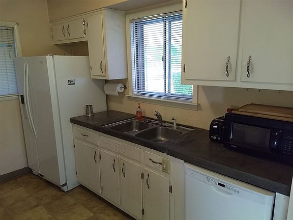 4th image of 4522 Gailwood Ave