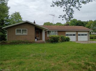 2435 Ravenna Ave NE, East Canton, OH 44730