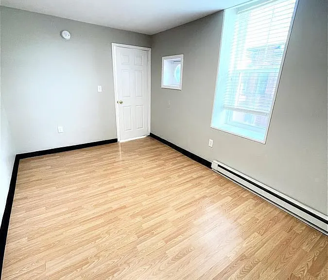 708 N Franklin St #6 — Photo 9