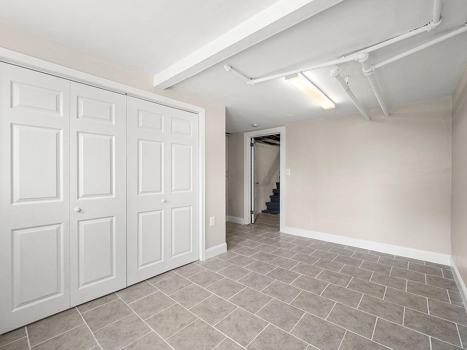 1st image of 120 Bradford Ave