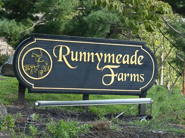 808 Pritchard Pl, Newtown Square, PA 19073