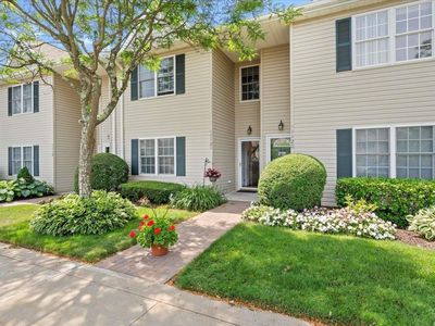 1121 Savoy Drive #1121, Melville, NY, 11747