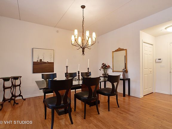 4th image of 950 Augusta Way APT 112