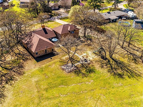 3rd image of 108 Gardendale Dr