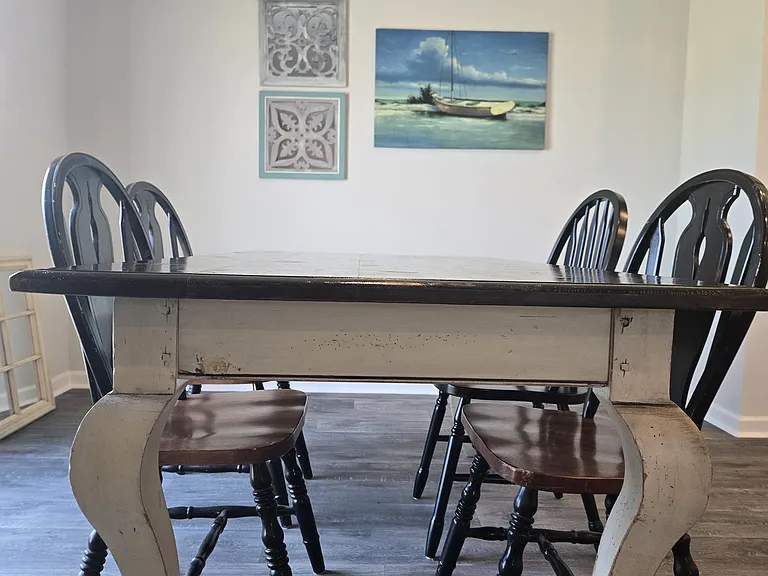 Dining space with seating up to 6