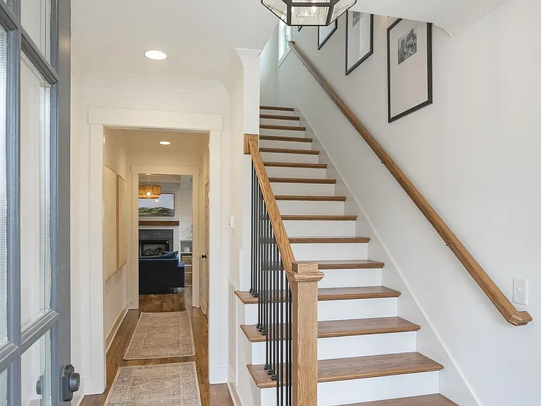 1510B Dugger Dr — Photo 4