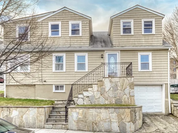 89 Bow St, Medford, MA 02155