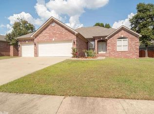 7100 E Ridge Dr, Sherwood, AR 72120