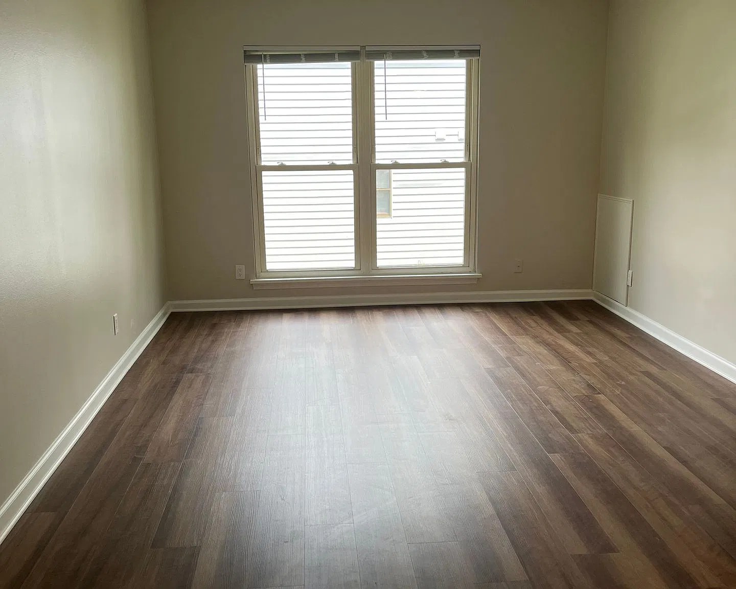15th Street Apartments Available! — Photo 4