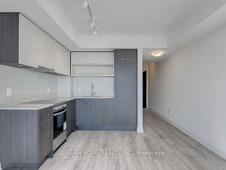 159 Wellesley St E #3304 — Photo 9