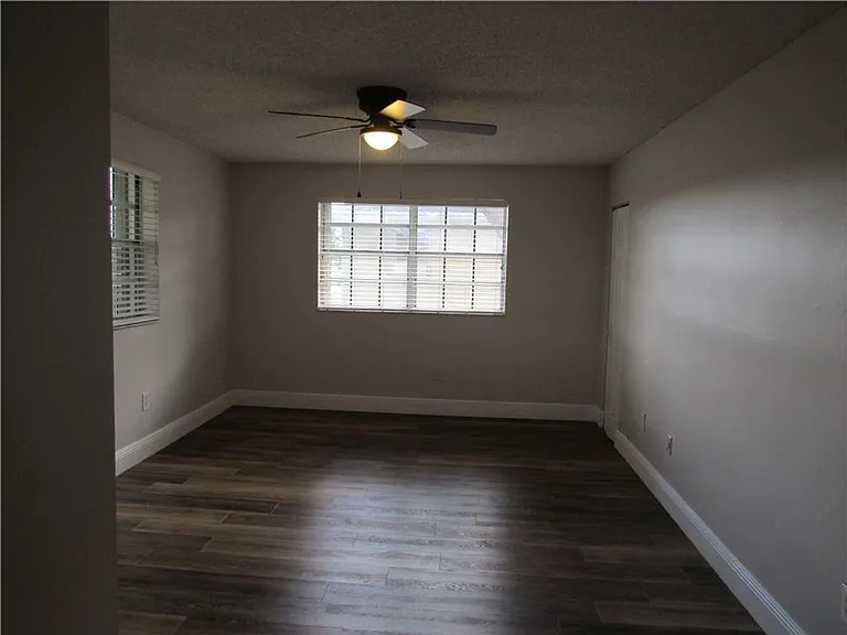 5240 SW 121st Ave — Photo 6