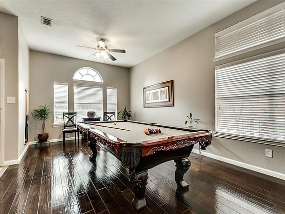 3rd image of 8410 Lake Bend Dr