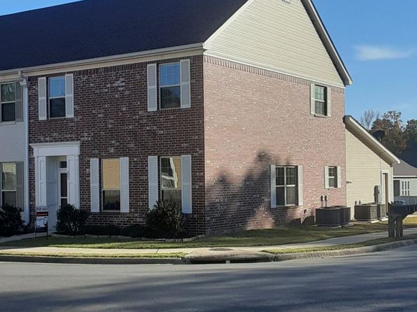 221 Prospect Park Cir