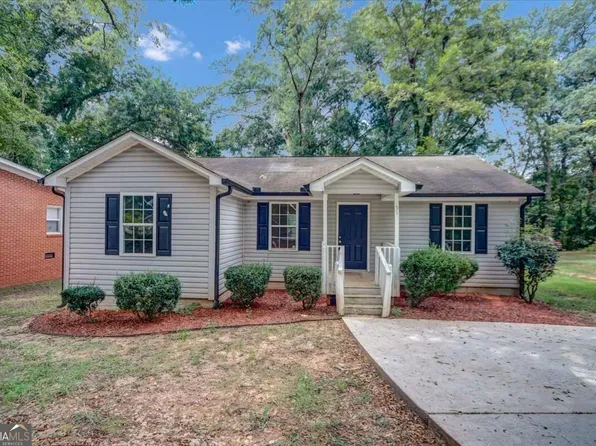 51 Johnson Ave, Newnan, GA 30263