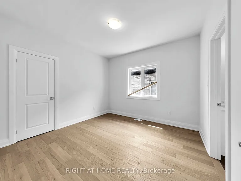 3 Speciosa St #UPPER — Photo 27