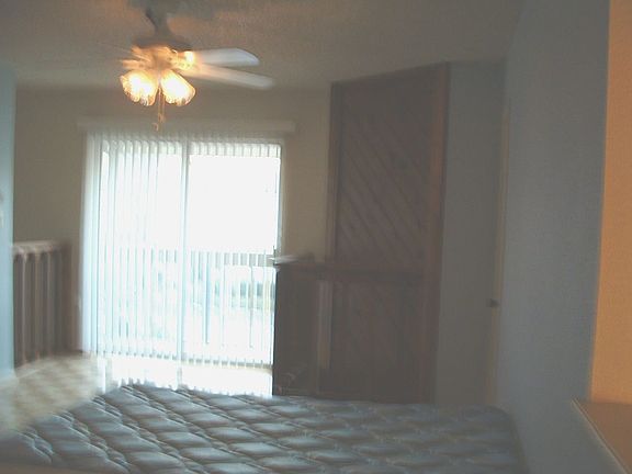  Bedroom Up W/Private Balcony