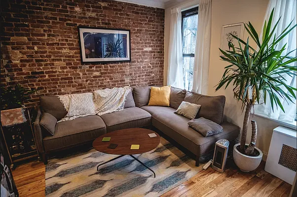 Rented by Nest Seekers International | media 9