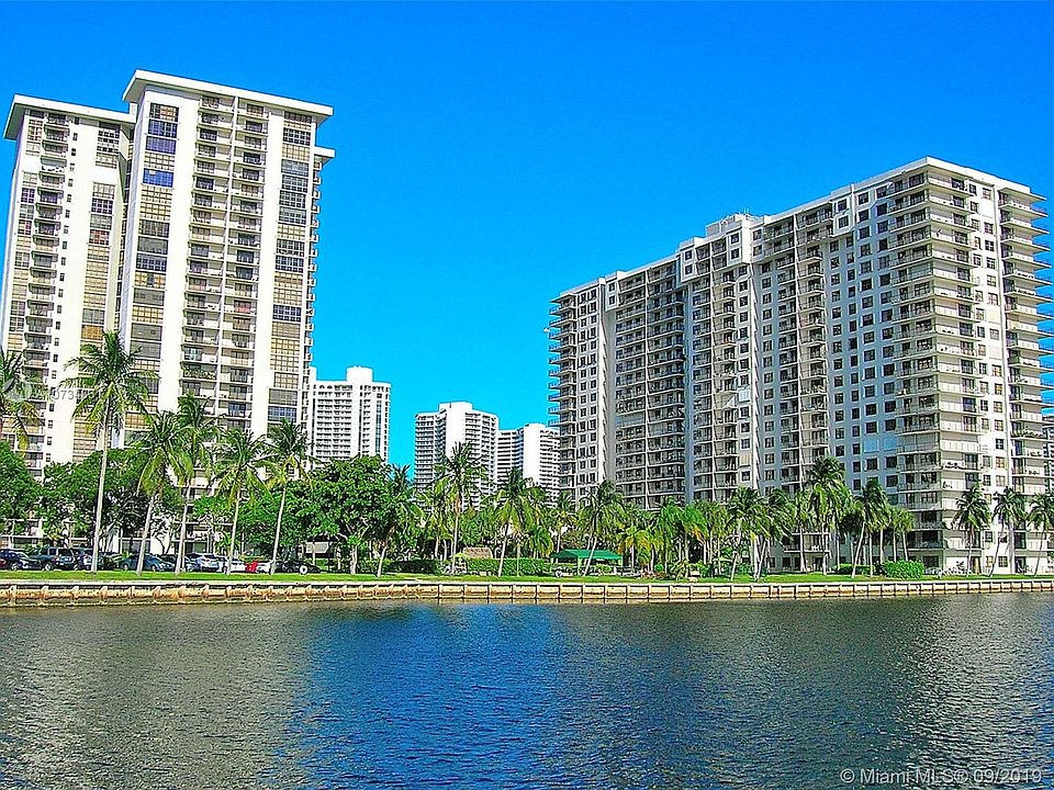 1st image of 18181 NE 31st Ct APT 1008