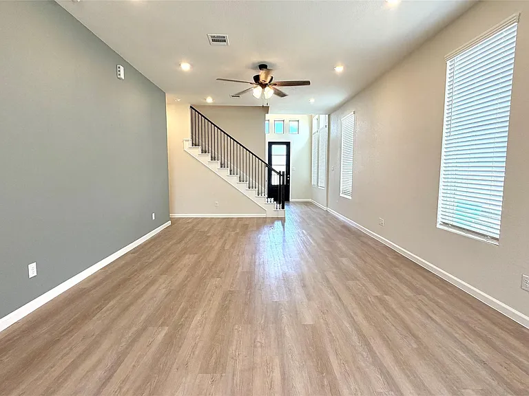 5089 Andorra Bend Ln — Photo 10