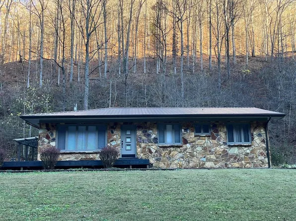 2261 Kingdom Come Crk, Whitesburg, KY 41858