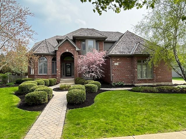 1st image of 571 Waters Edge Dr