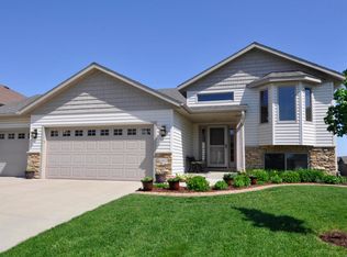 4413 35th St NW, Rochester, MN 55901