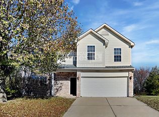 1336 Round Lake Rd, Greenwood, IN 46143